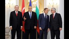 Премиерът Бойко Борисов посрещна председателя на ЕК в „Евксиноград” - Videoclip.bg