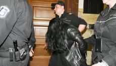 Оставиха в ареста шофьорката, обвинена за катастрофата на Магистрала Тракия - Videoclip.bg