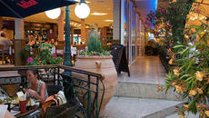 Хитовият Ресторант „Джани” (Djanny) в Слънчев бряг - Videoclip.bg