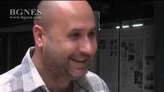 Българин, ловец на метеорити, обикаля света в търсене на ценни находки - Videoclip.bg