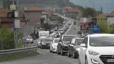 Катастрофа с автобус с деца - Автобус с 40 деца и кола се сблъскаха на пътя между Китен и Приморско - Videoclip.bg