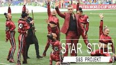 Какво направи Роби Уилямс на откриването на Световното по футбол !? Робби Уильямс показал средний палец - Videoclip.bg