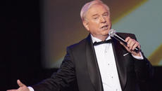 Ужас! Стрелят срещу певеца Мустафа Чаушев в Турция (ВИДЕО) - Videoclip.bg