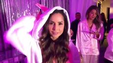 Sin Senos Si Hay Paraiso_ Carmen Villalobos en el pijama party - Videoclip.bg