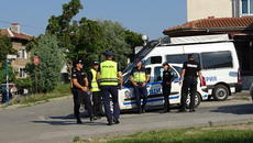 АКЦИЯ РЕСПЕКТ ! Жандармерия и полиция с акция "респект" в ромската махала на Благоевград - Videoclip.bg