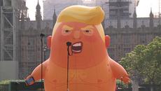 Ето как посрещнаха Тръмп в Лондон! Тръмп - балон излетя над Лондон UK 'Trump Baby' balloon - Videoclip.bg