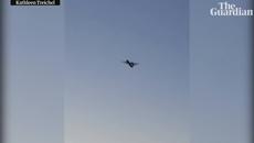 29 годишен открадна самолет за забавление ..взриви световната мрежа затвори летище ии се разби - Videoclip.bg