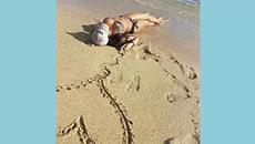 Вижте най-щурите идеи за снимки на плажа (ВИДЕО) - Videoclip.bg