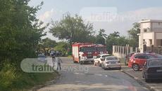 Загина пожарникар край Пловдив - Пожарна кола пада в дере и затисна спасителен екип - Videoclip.bg