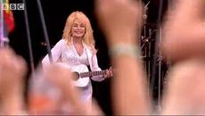 Dolly Parton - Jolene at Glastonbury 2014 Превод - Videoclip.bg