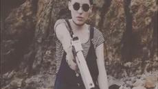 Bishop Briggs - Dark Side - Videoclip.bg