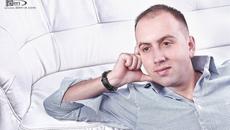 Almir Kalajlic - Starim sam... prevod - Videoclip.bg