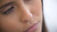 NEW 2018! Adexe & Nau ft. Mau Y Ricky- *Esto No Es Sincero* (Videoclip Oficial) - Videoclip.bg