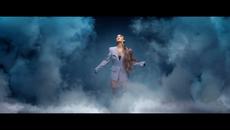 Ariana Grande - breathin - Videoclip.bg