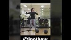 ⚠️Mia Khalifa Dance✨(Mia Khalifa играе кючек)⚠️ - Videoclip.bg