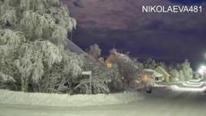 Весели празници приятели (Happy Holidays) 2018 с Коледна песничка Над смълчаните полета Videoclip.bg - Videoclip.bg