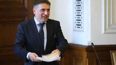 Правна комисия отхвърли единодушно ветото върху Изборния кодекс - Videoclip.bg