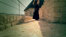 DARIJANA DACA -  Ljubav boli me (2018) - Videoclip.bg