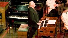 Вълшебни клавиши - Videoclip.bg