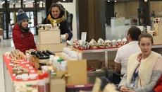 Любовен хендмейд базар завладя НДК - Videoclip.bg