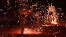 Вижте красива огнена феерия! (ВИДЕО) - Videoclip.bg