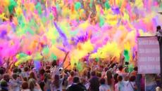 Холи! Честваме фестивала на цветовете Google Doodle 2019 (Festival of Colors ) - Videoclip.bg