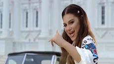 Dhurata Dora - Jake Jake (превод)2018 - Videoclip.bg