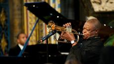 80 години от рождението на легендарният Хю Масекела! Today’s Google Doodle celebrates Hugh Masekela - Videoclip.bg