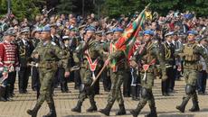 Вижте празничният Гергьовденски парад! Парадът за Деня на храбростта 6 май 2019 г. (видео) - Videoclip.bg