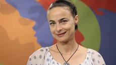 Йоана Буковска: Публиката е задължителната съставка за магията на театъра - Videoclip.bg