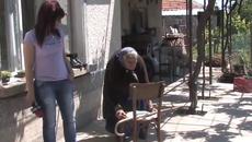 102 ГОДИШНАТА БАБА ЗАРАВКА:"БОРЕТЕ СЕ..." - Videoclip.bg