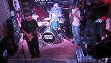 Mike Milligan & Steam Shovel ☀️ Bills in my kitchen - Videoclip.bg