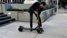 WideWheel Folding Electric Scooter for Commute - straight from work to the beach - Videoclip.bg