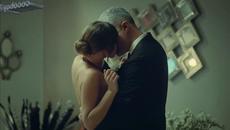 Πάνος Καλίδης - Κάποιος να  την βρεί - някой да я намери - Videoclip.bg