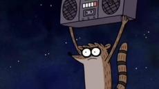 Когатот искаш да накараш приятеля ти да излезете на дискотека въпреки че навънка има Covid-19 - Videoclip.bg