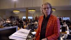 Андре Рийо поздравява българите с  „Върви, народе…” - Videoclip.bg