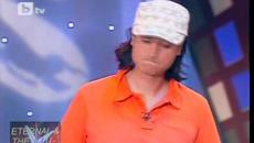 Пазим окръжност, вместо линия, Комиците, 14 май 2010[via torchbrowser.com] - Videoclip.bg