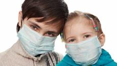 Вижте как правилно да си поставите маската от утре! Маските ще са задължителни (видео) - Videoclip.bg