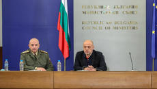 Размяна на реплики между президента и кабинета заради дарените заплати от парламента - Videoclip.bg