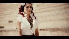 Luyanna ft. Bobby Kimball - La Distancia (Official Video) - Videoclip.bg