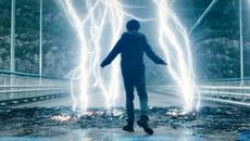 Бог на мълниите!  — Бог е само човек.Бог грома Русский трейлер (2020) - Videoclip.bg