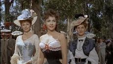 Красива и опасна! Вижте прекрасната Джина Лолобриджита - Videoclip.bg