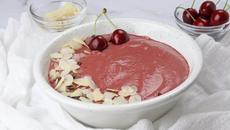 СУПЕР СМУТИ С ЧЕРЕШИ, ЧАГА И ЧИЯ | Бърза и лесна закуска | Рецепти с череши | Гъба чага и чия семена - Videoclip.bg