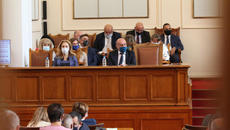 И петият вот на недоверие към кабинета Бойко Борисов 3 не успя - Videoclip.bg