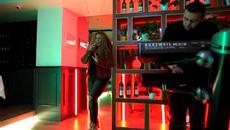 Индира Радич- Ne boli to-превод - Videoclip.bg