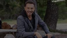 Χρήστος Μενιδιάτης - Αδυναμία Μου - слабост моя - Videoclip.bg