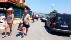 Един слънчев момент на плажа в Радва 2020 г. - Videoclip.bg