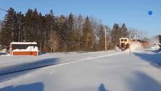 Trains Plowing Snow - Videoclip.bg