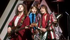 Smokie - Ill Meet You at Midnight... A great song (BBC Basil Brush Show 09.10.1976) - Videoclip.bg