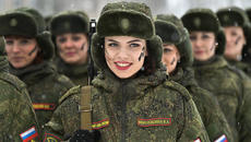 Три танкиста...Трима Весели Другари!!! Любими Руски Песни за 9-ти май Ден на Победата - Videoclip.bg